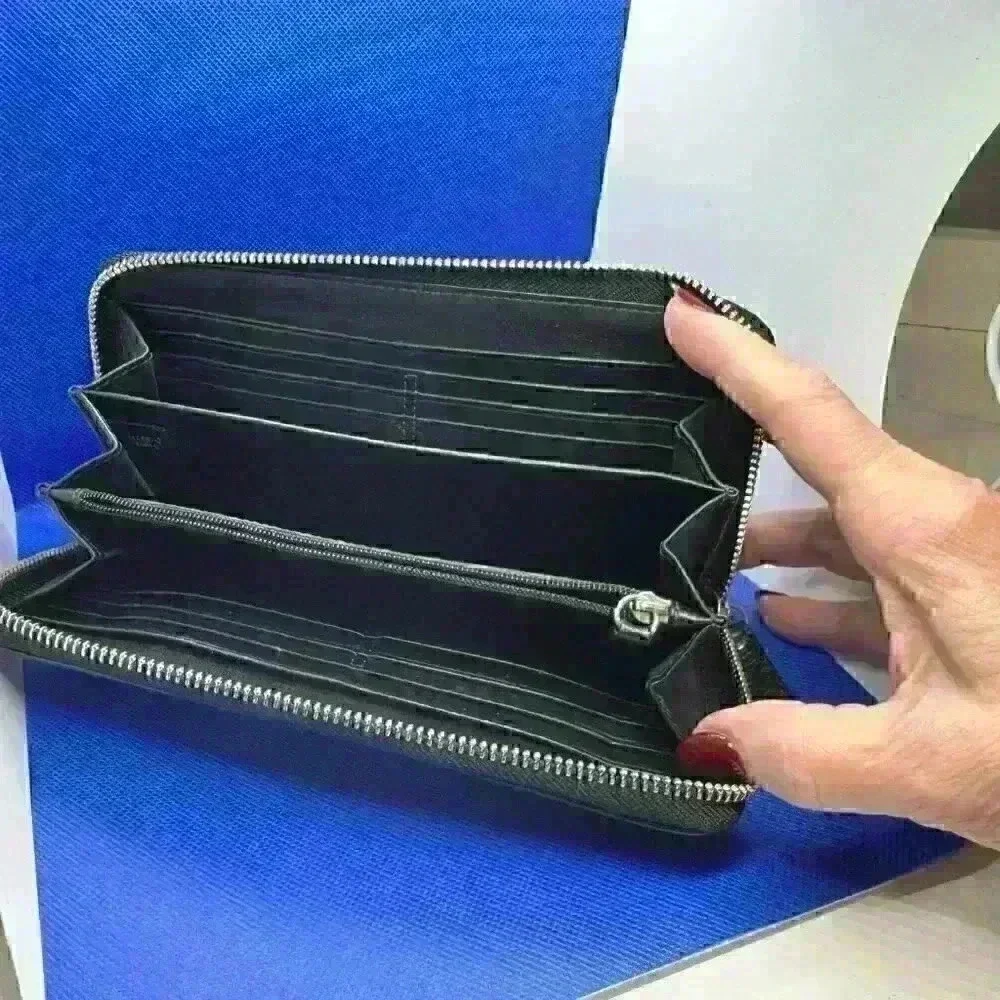 COACH SoHo Zoe Double Buckle Zip Around Clutch Wallet in Black Leather - Picture 2 of 4